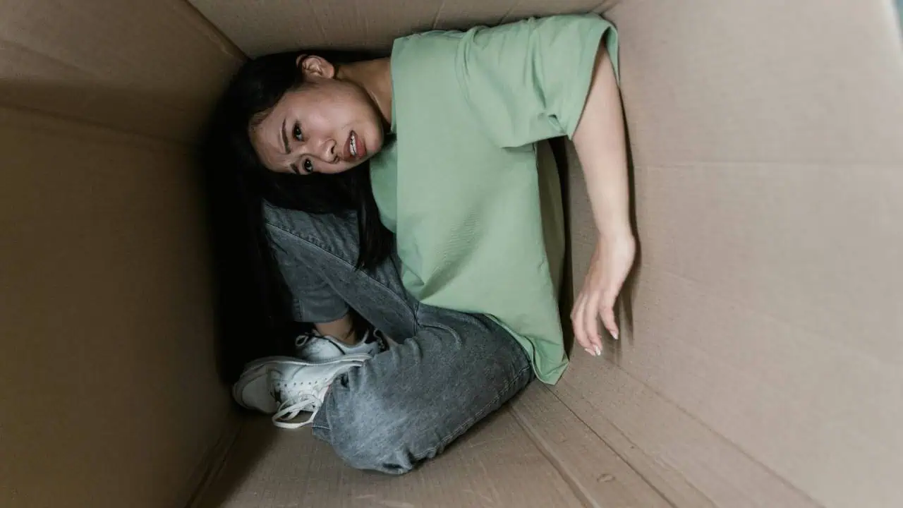 Strategic Hypnotherapy for Fear of Enclosed Spaces
