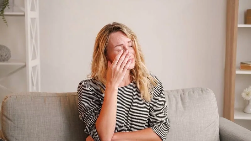 worry-woman-crying-haha